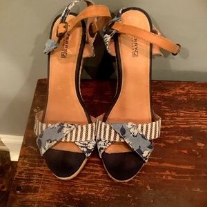 Size 9 Sperry Top Sider wedge sandals denim